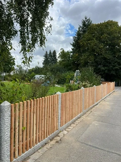Holzzaun in Hamburg - fachgerechte Ausführung vor Ort
